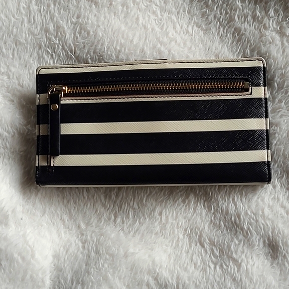 Kate Spade Wallet - Picture 3 of 4